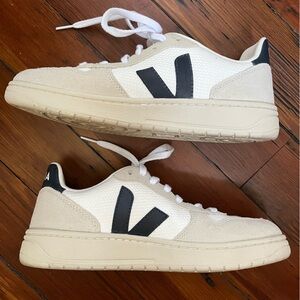 Veja V-90 Campo Sneaker Navy White Leather